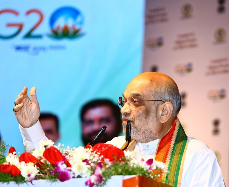 મહારાષ્ટ્રના પુણેમાં કેન્દ્રીય ગૃહમંત્રી અમિત શાહે CRCSના ડિજિટલ પોર્ટલનું કર્યું ઉદ્ઘાટન, કહ્યું- સહકારી ક્ષેત્રમાં વેપાર કરવો વધુ સરળ બનશે…